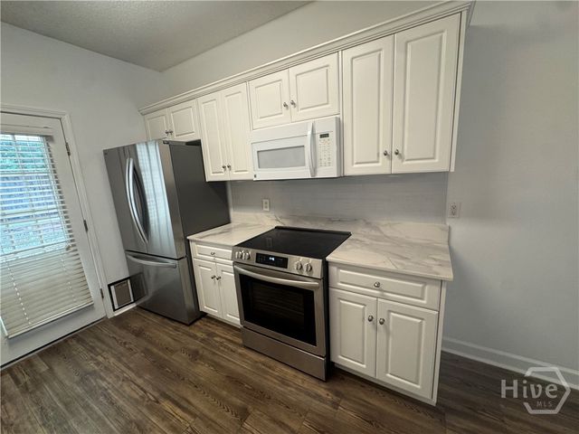 5 Kingslan Court, Savannah, GA 31419
