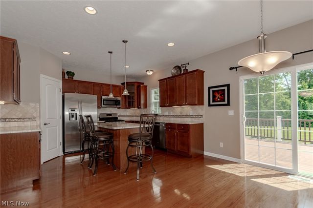 8375 Raleigh Place, Concord Twp, OH 44077
