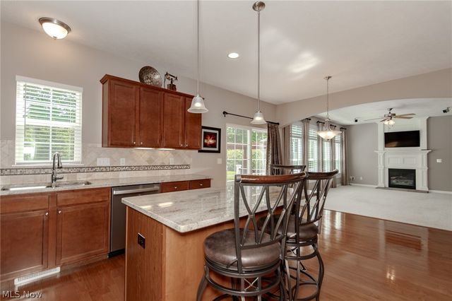 8375 Raleigh Place, Concord Twp, OH 44077