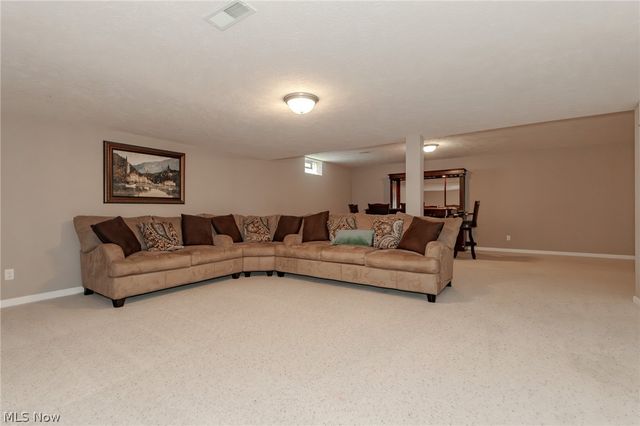 8375 Raleigh Place, Concord Twp, OH 44077