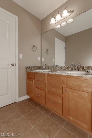 8375 Raleigh Place, Concord Twp, OH 44077