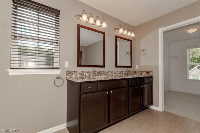 8375 Raleigh Place, Concord Twp, OH 44077