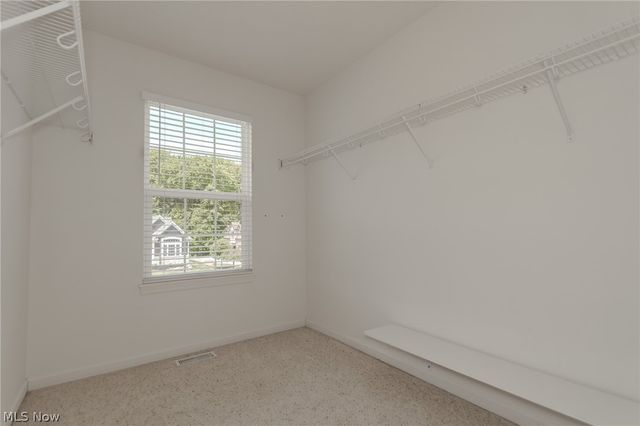 8375 Raleigh Place, Concord Twp, OH 44077