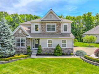 8375 Raleigh Place, Concord Twp, OH 44077