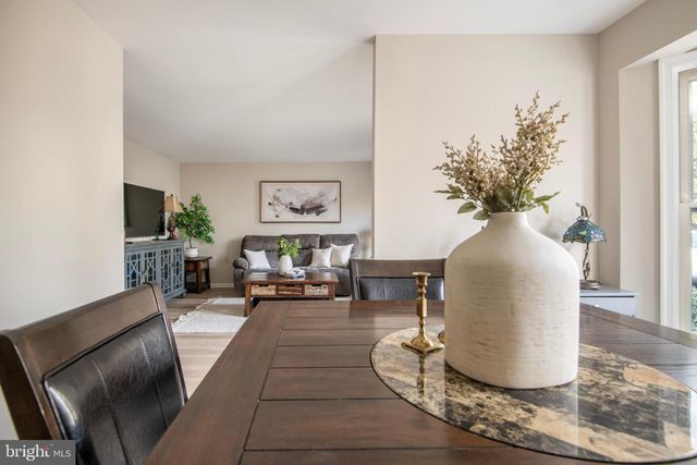 992 RIVERSEDGE CIR, Annapolis, MD 21401