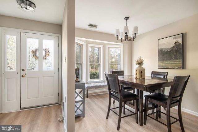 992 RIVERSEDGE CIR, Annapolis, MD 21401