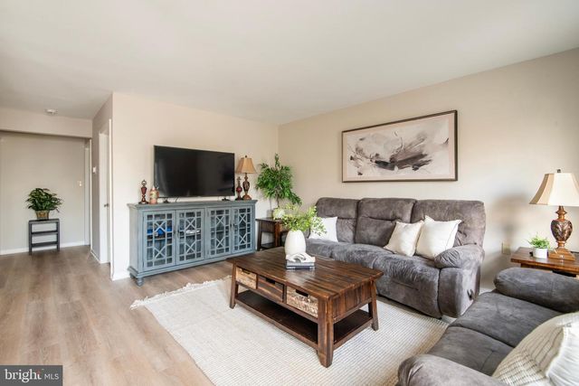 992 RIVERSEDGE CIR, Annapolis, MD 21401