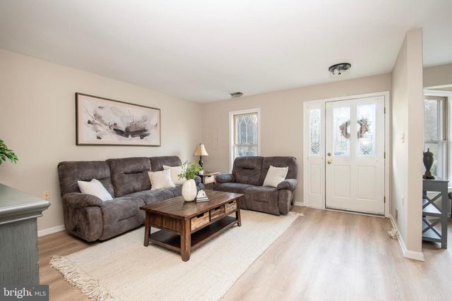 992 RIVERSEDGE CIR, Annapolis, MD 21401