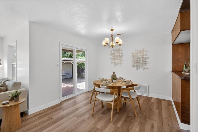 1515 Los Molinos Way, Sacramento, CA 95864