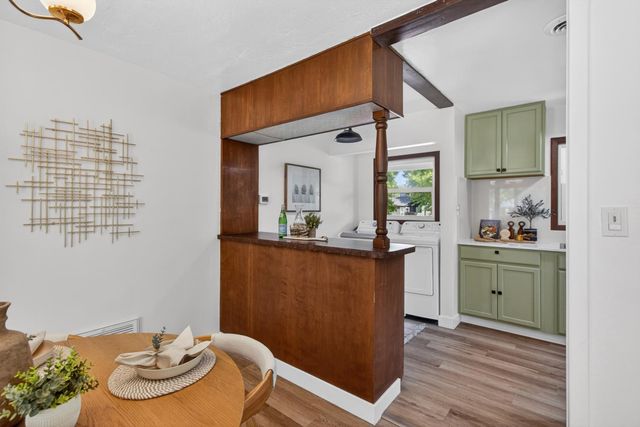 1515 Los Molinos Way, Sacramento, CA 95864