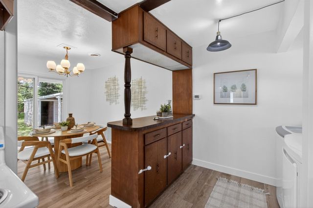 1515 Los Molinos Way, Sacramento, CA 95864
