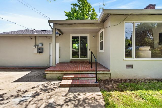 1515 Los Molinos Way, Sacramento, CA 95864