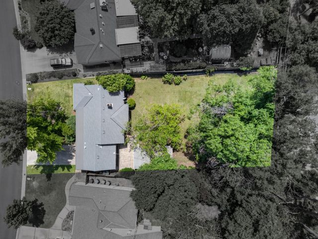 1515 Los Molinos Way, Sacramento, CA 95864