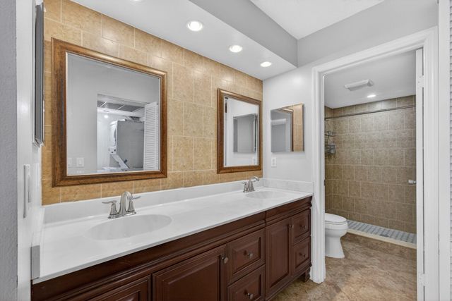 725 Hummingbird Way 109, North Palm Beach, FL 33408