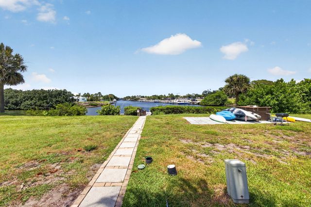 725 Hummingbird Way 109, North Palm Beach, FL 33408