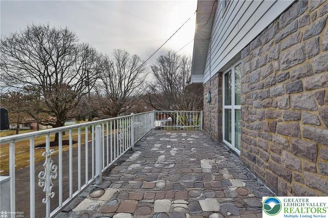 80 Echo Ridge Lane, Williams Twp, PA 18042