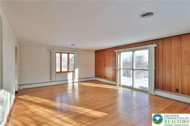 80 Echo Ridge Lane, Williams Twp, PA 18042