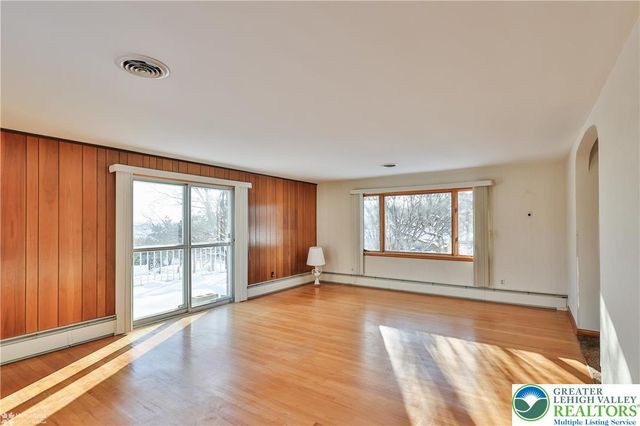 80 Echo Ridge Lane, Williams Twp, PA 18042