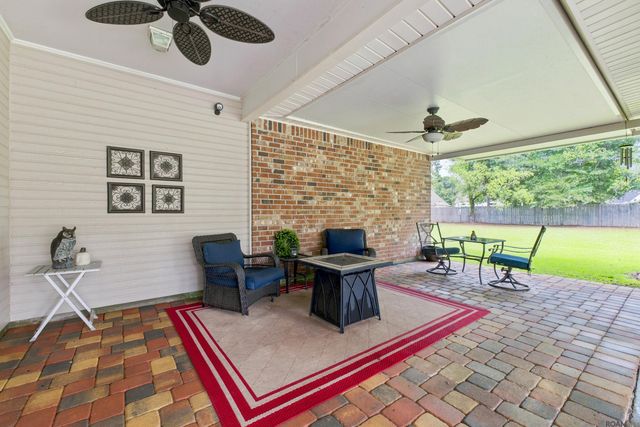 30886 Walker North Rd, Walker, LA 70785