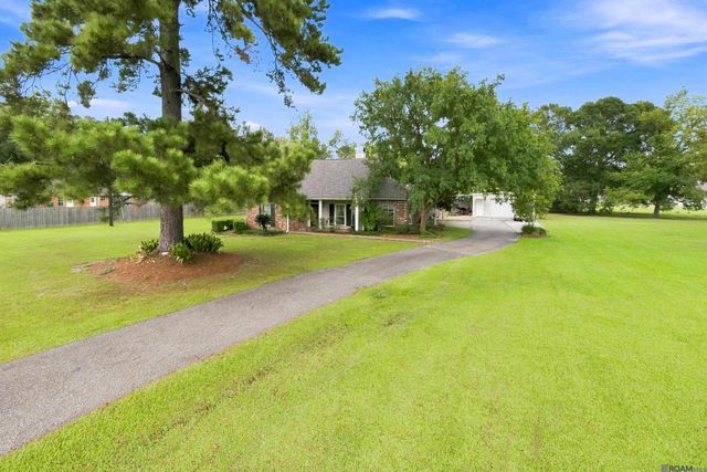 30886 Walker North Rd, Walker, LA 70785