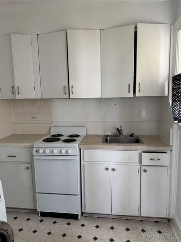 2028 RIDGE Avenue, Montgomery, AL 36106
