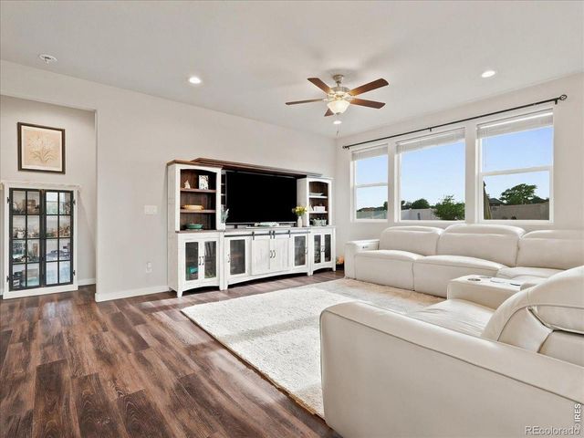 2550 Doe Ridge Way, Johnstown, CO 80534