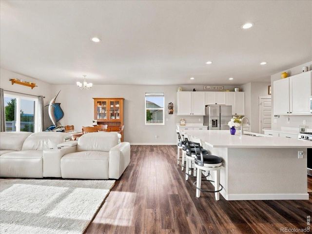 2550 Doe Ridge Way, Johnstown, CO 80534