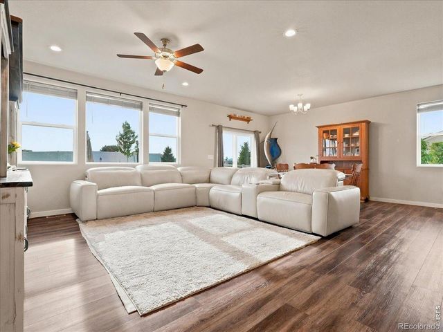 2550 Doe Ridge Way, Johnstown, CO 80534