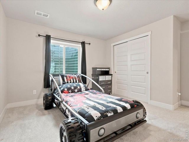 2550 Doe Ridge Way, Johnstown, CO 80534