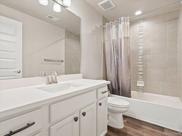 2550 Doe Ridge Way, Johnstown, CO 80534