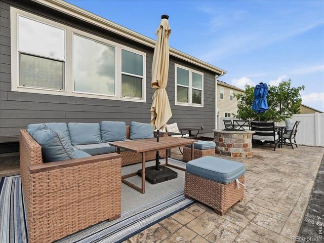 2550 Doe Ridge Way, Johnstown, CO 80534