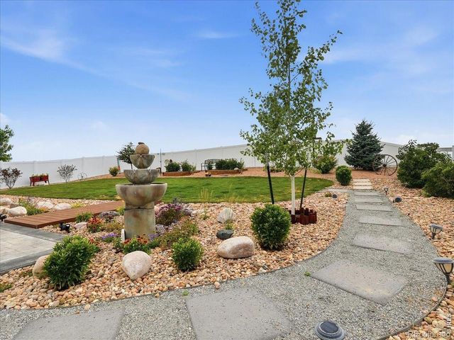 2550 Doe Ridge Way, Johnstown, CO 80534