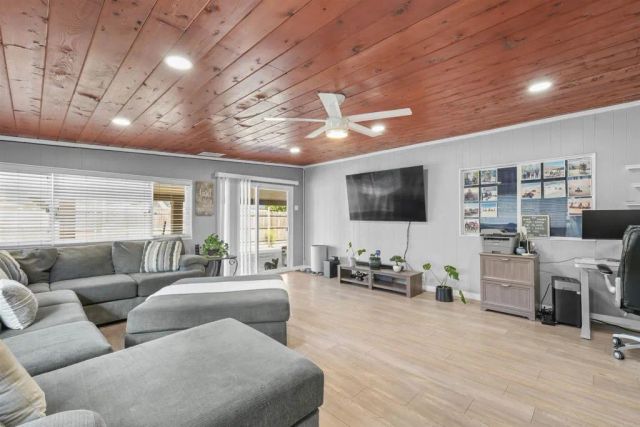 820 Blackwood Dr, San Diego, CA 92154