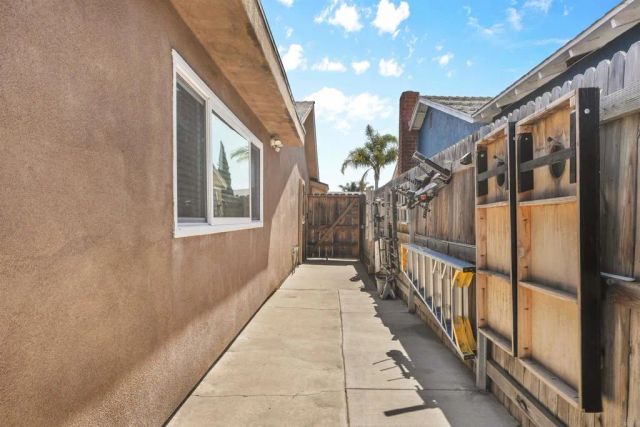 820 Blackwood Dr, San Diego, CA 92154