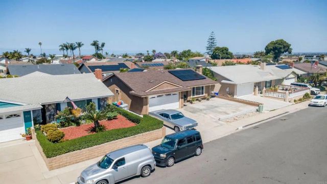 820 Blackwood Dr, San Diego, CA 92154