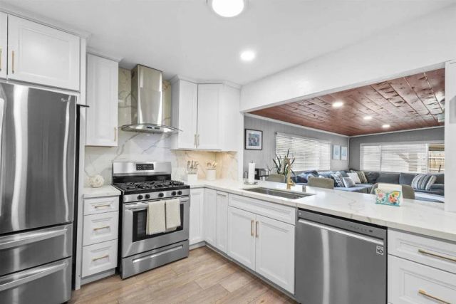 820 Blackwood Dr, San Diego, CA 92154