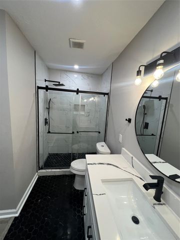 10525 Fairland Drive, Houston, TX 77051