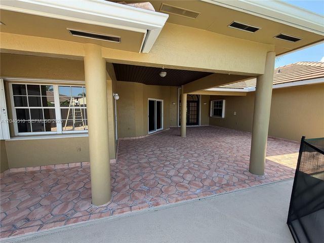 15836 SW 144th Pl, Miami, FL 33177
