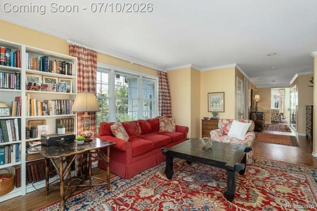 209 Chesterfield Avenue, Birmingham, MI 48009