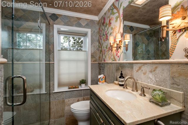 209 Chesterfield Avenue, Birmingham, MI 48009