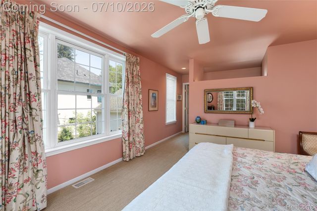 209 Chesterfield Avenue, Birmingham, MI 48009