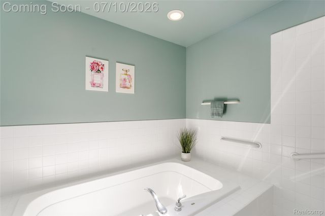 209 Chesterfield Avenue, Birmingham, MI 48009