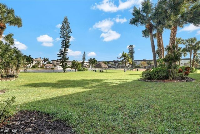 1000 Manatee RD A306, Naples, FL 34114