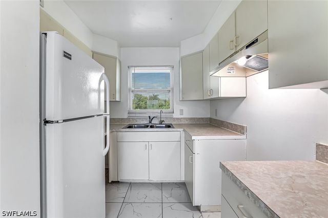 1000 Manatee RD A306, Naples, FL 34114