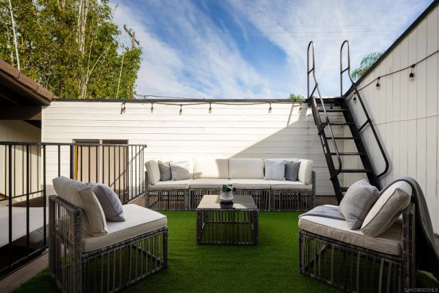 698 Hygeia Ave, Encinitas, CA 92024