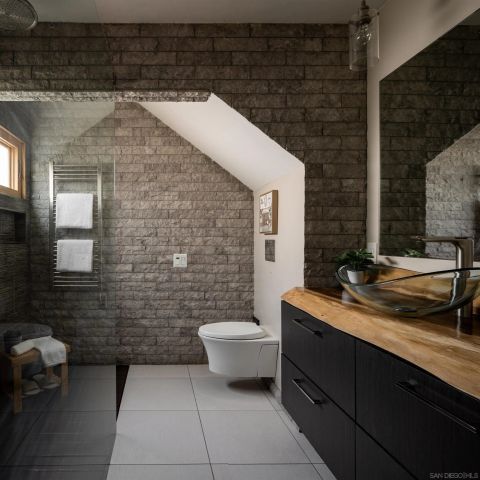 698 Hygeia Ave, Encinitas, CA 92024