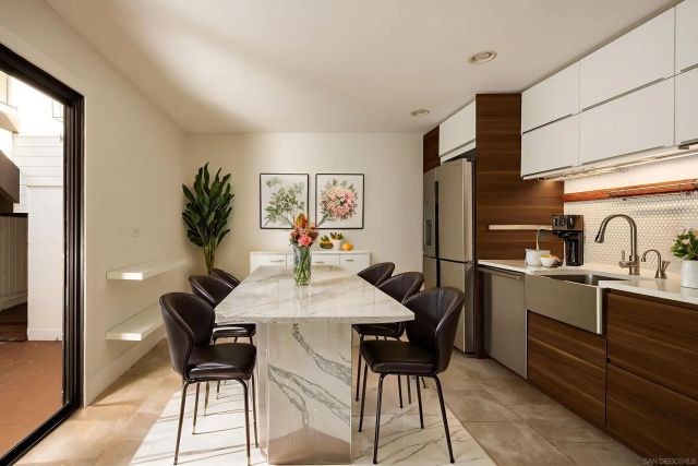 698 Hygeia Ave, Encinitas, CA 92024