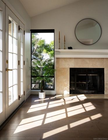 698 Hygeia Ave, Encinitas, CA 92024