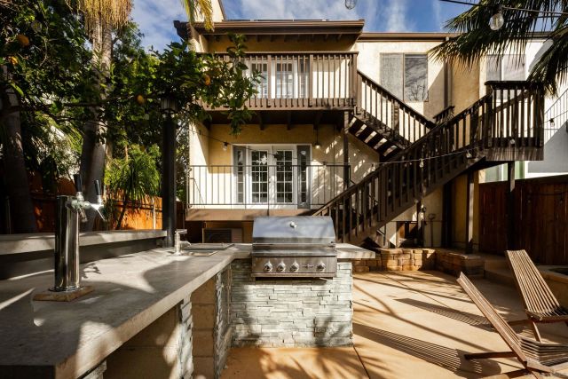 698 Hygeia Ave, Encinitas, CA 92024