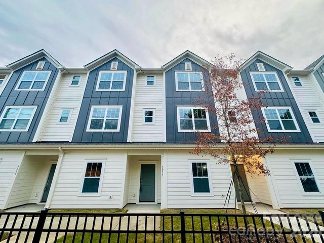 3930 Winterfield Place, Charlotte, NC 28205